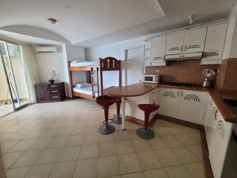 Suite A 802