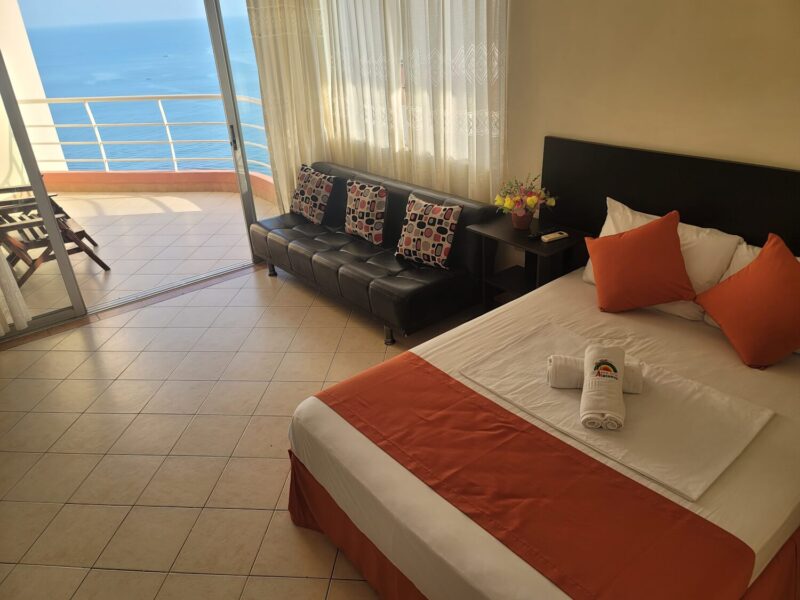 Suite A 902